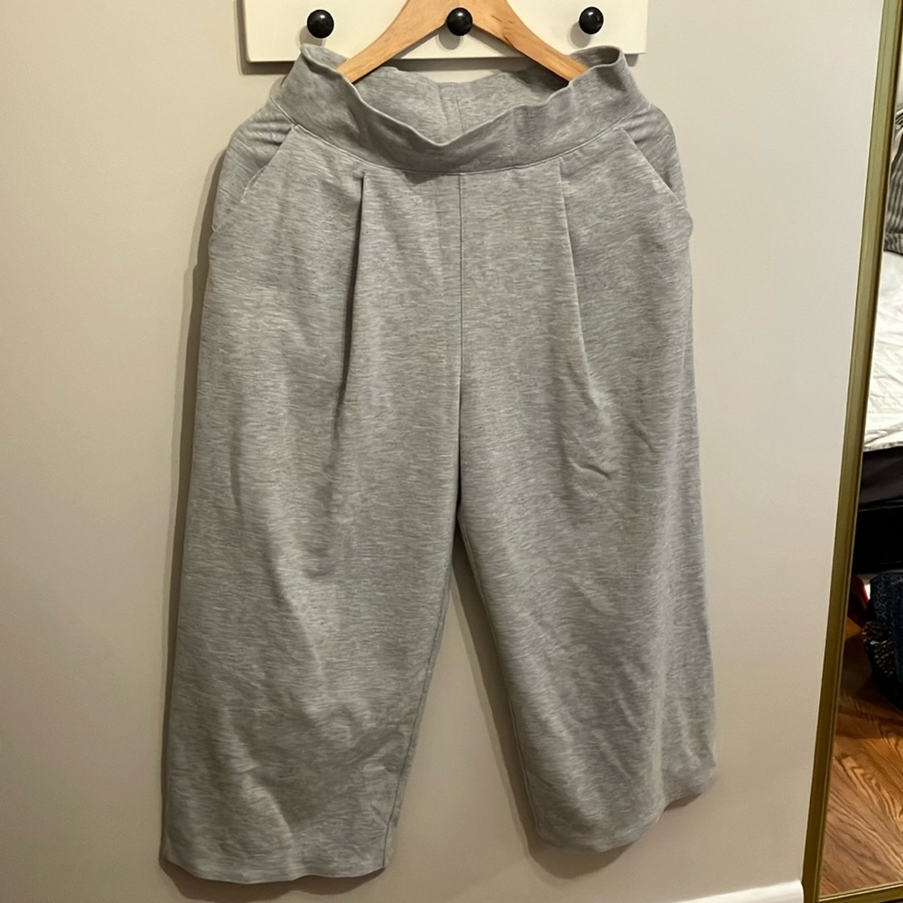 Lululemon Wide Leg Cropped Pants